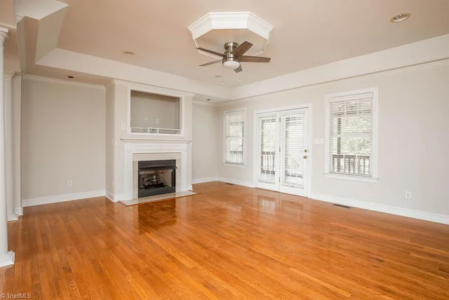 1401 Sagewood Lane, photo 2 of 28
