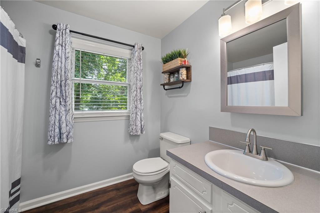 Winston-Salem, North Carolina 27106, United States, 3 Bedrooms Bedrooms, ,2 BathroomsBathrooms,Residential,Active,164697