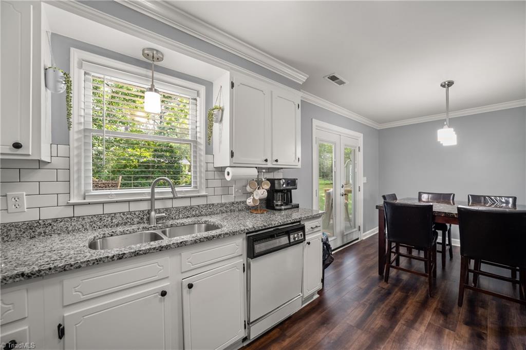 Winston-Salem, North Carolina 27106, United States, 3 Bedrooms Bedrooms, ,2 BathroomsBathrooms,Residential,Active,164697