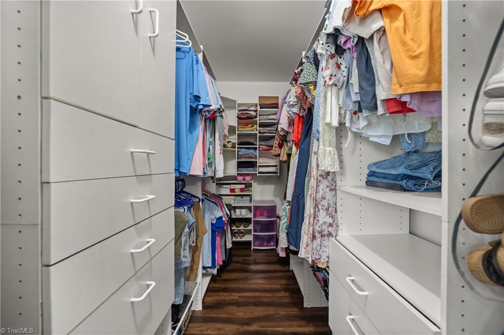 Winston-Salem, North Carolina 27106, United States, 3 Bedrooms Bedrooms, ,2 BathroomsBathrooms,Residential,Active,164697