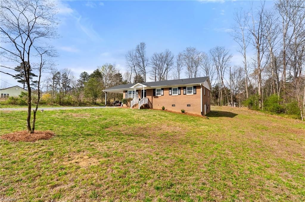 Photo of 450 Black Lake Road, Thomasville, NC 27360 (MLS # 1212368)