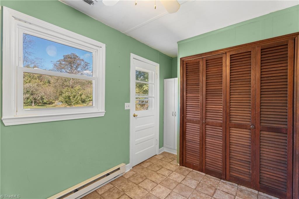 Kernersville, North Carolina 27284, United States, 3 Bedrooms Bedrooms, ,2 BathroomsBathrooms,Residential,Active,227560