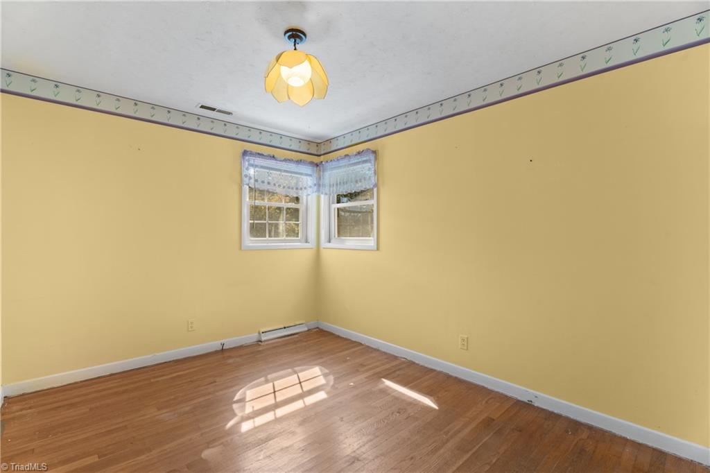 Kernersville, North Carolina 27284, United States, 3 Bedrooms Bedrooms, ,2 BathroomsBathrooms,Residential,Active,227560