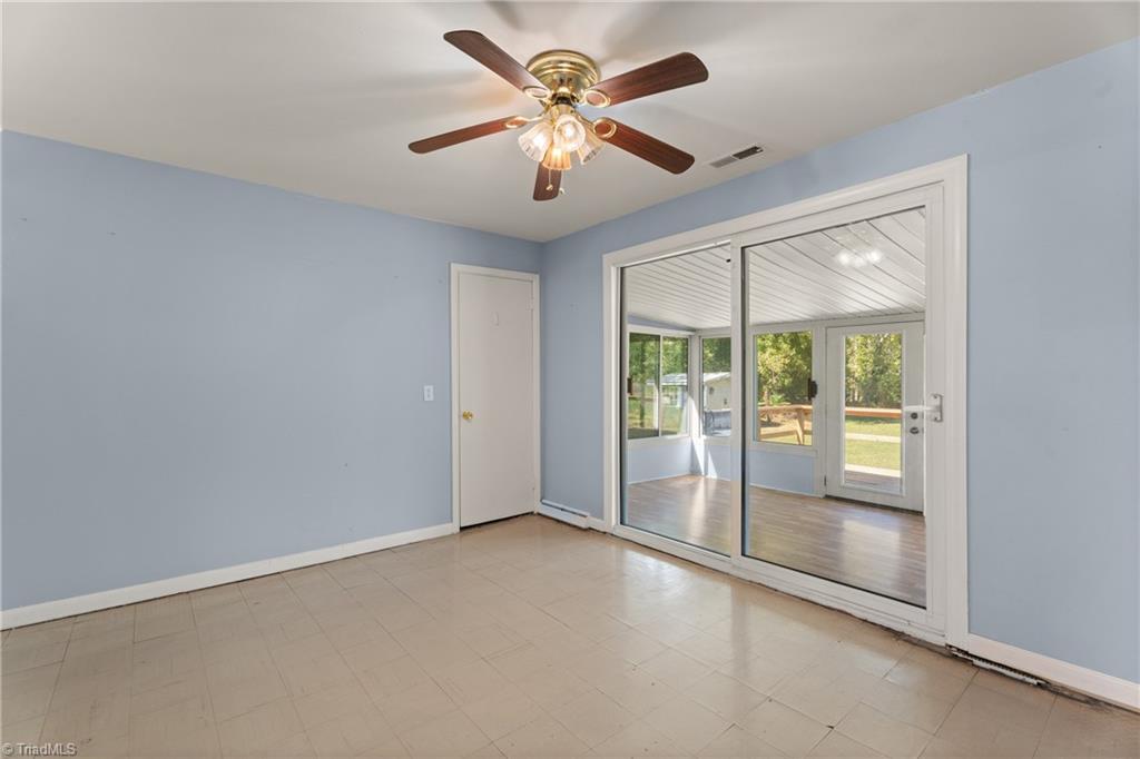 Kernersville, North Carolina 27284, United States, 3 Bedrooms Bedrooms, ,2 BathroomsBathrooms,Residential,Active,227560