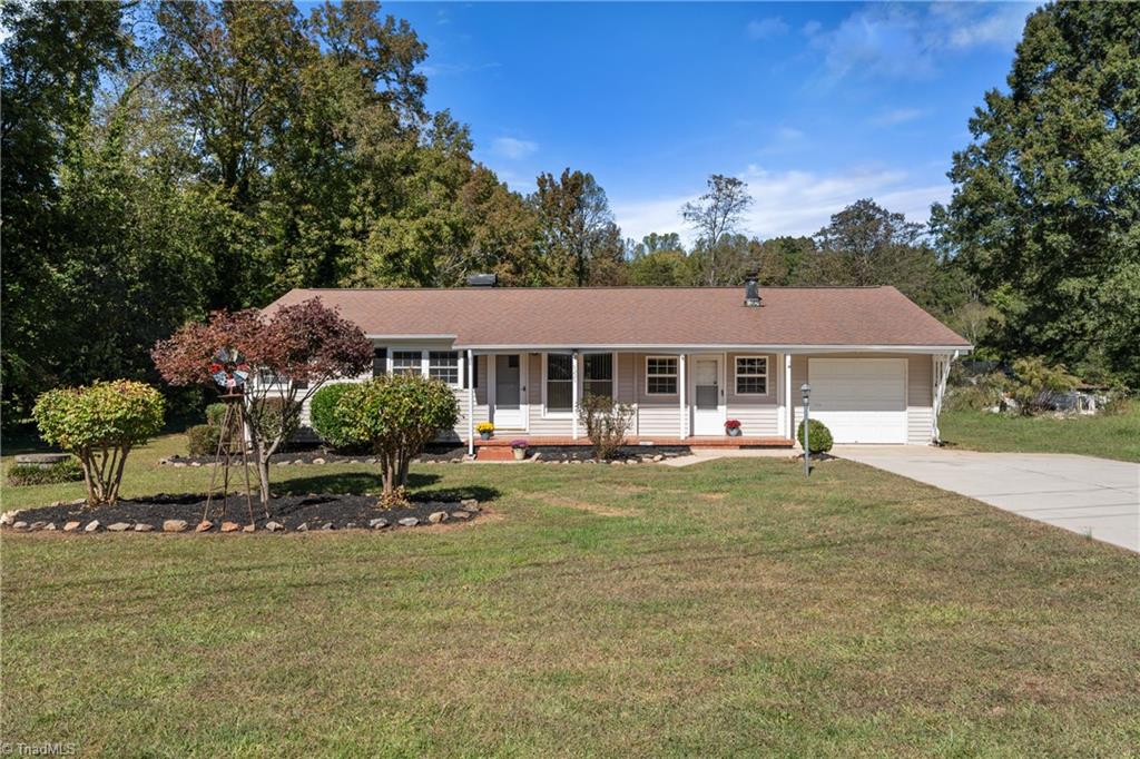 Kernersville, North Carolina 27284, United States, 3 Bedrooms Bedrooms, ,2 BathroomsBathrooms,Residential,Active,227560