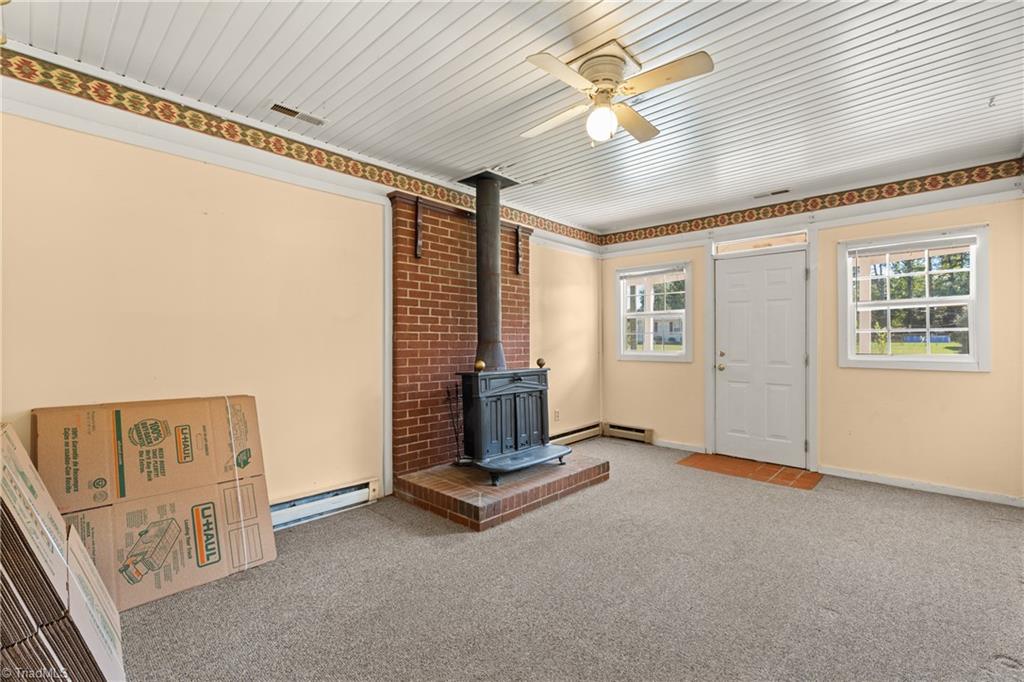 Kernersville, North Carolina 27284, United States, 3 Bedrooms Bedrooms, ,2 BathroomsBathrooms,Residential,Active,227560