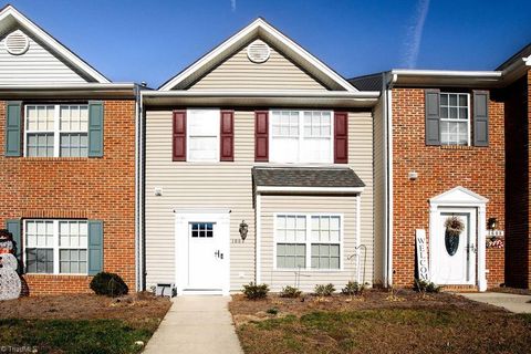 1606 Chelsea Square Archdale NC 27263