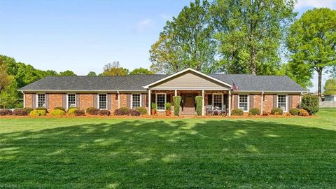 330 Fielding Drive Kernersville NC 27284
