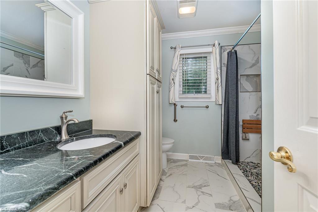 657 Spring Street, Walnut Cove, North Carolina image 27