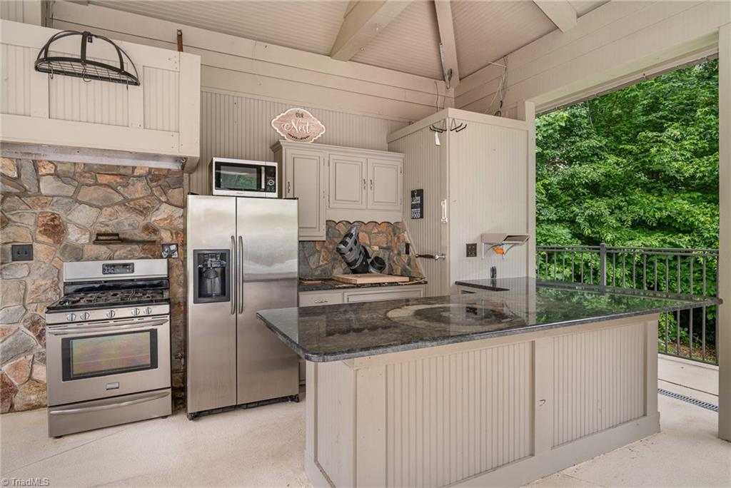 657 Spring Street, Walnut Cove, North Carolina image 40