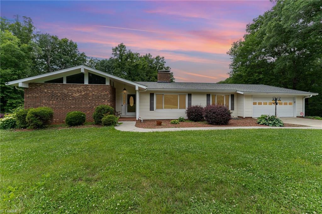 657 Spring Street, Walnut Cove, North Carolina image 1