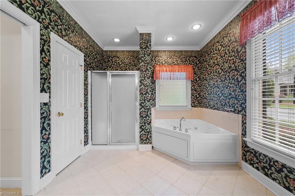 Winston-Salem, North Carolina 27106, United States, 3 Bedrooms Bedrooms, ,3 BathroomsBathrooms,Residential,Pending,105771