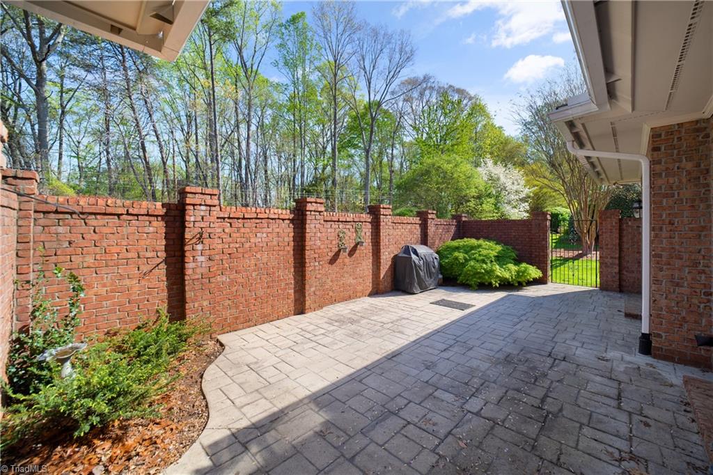 Winston-Salem, North Carolina 27106, United States, 3 Bedrooms Bedrooms, ,3 BathroomsBathrooms,Residential,Pending,105771