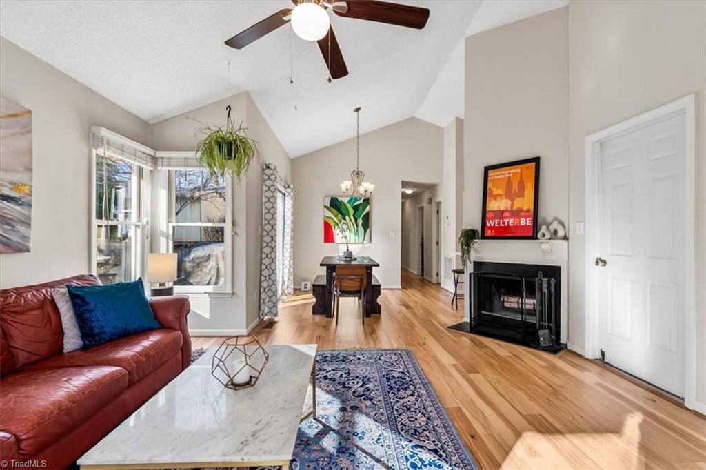 Greensboro, North Carolina 27455, United States, 3 Bedrooms Bedrooms, ,2 BathroomsBathrooms,Residential,Pending,6339