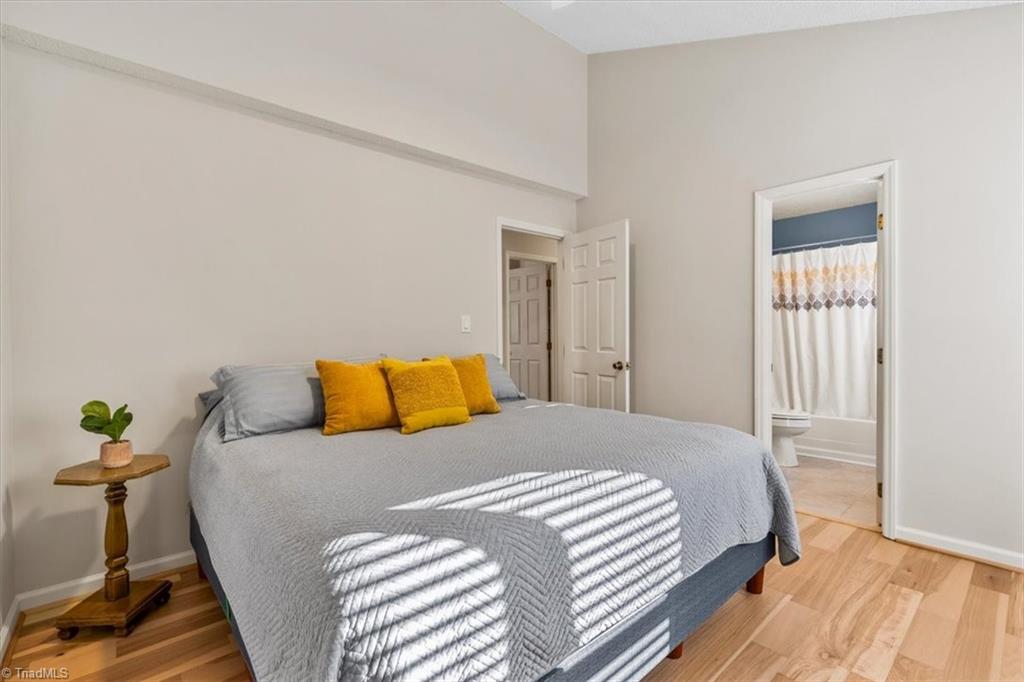 Greensboro, North Carolina 27455, United States, 3 Bedrooms Bedrooms, ,2 BathroomsBathrooms,Residential,Pending,6339