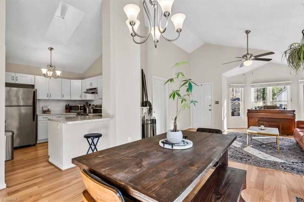 Greensboro, North Carolina 27455, United States, 3 Bedrooms Bedrooms, ,2 BathroomsBathrooms,Residential,Pending,6339