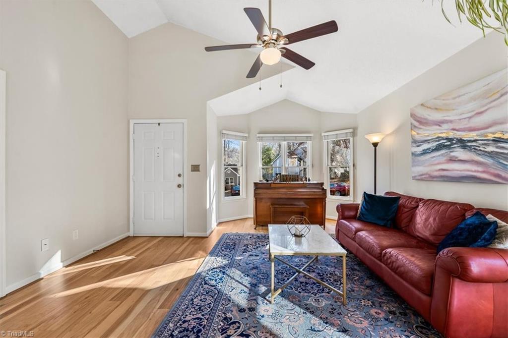 Greensboro, North Carolina 27455, United States, 3 Bedrooms Bedrooms, ,2 BathroomsBathrooms,Residential,Pending,6339