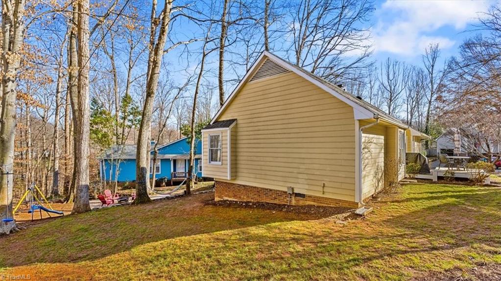 Greensboro, North Carolina 27455, United States, 3 Bedrooms Bedrooms, ,2 BathroomsBathrooms,Residential,Pending,6339