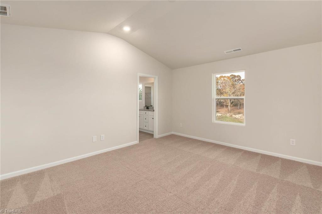 101 Courtland Drive, King, North Carolina image 3