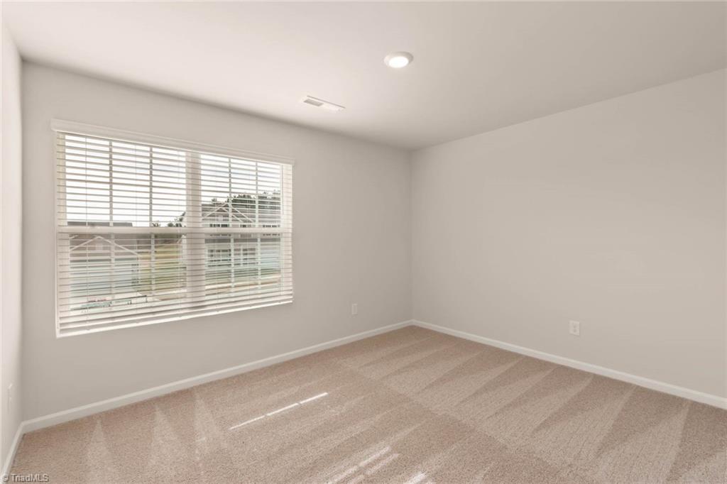 101 Courtland Drive, King, North Carolina image 8