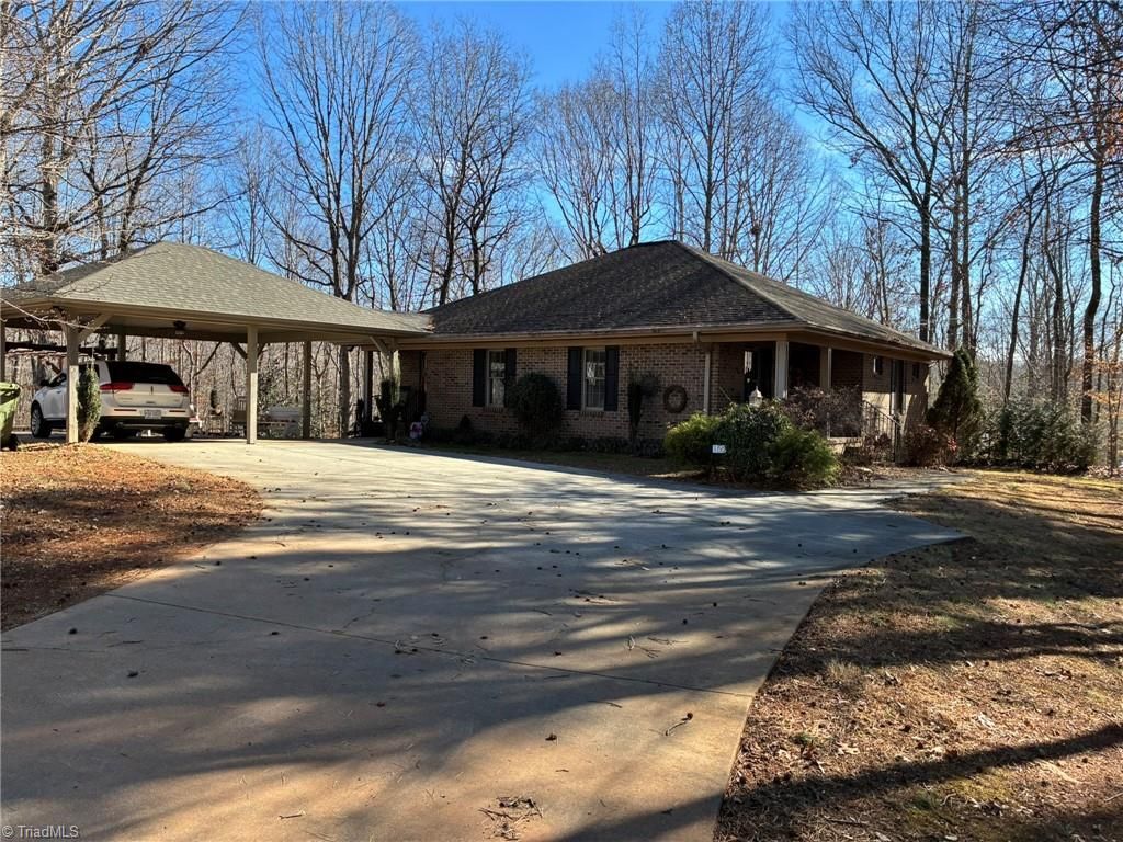 Photo of 152 Prospectors Way, Lexington, NC 27292 (MLS # 1207624)
