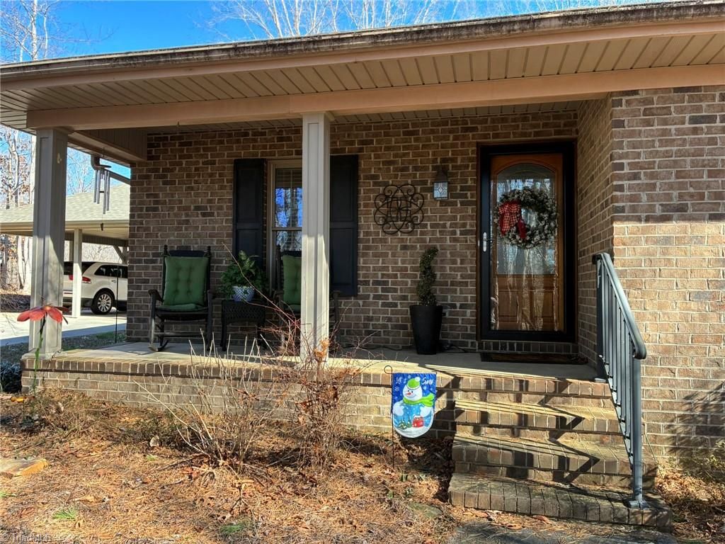 Photo of 152 Prospectors Way, Lexington, NC 27292 (MLS # 1207624)