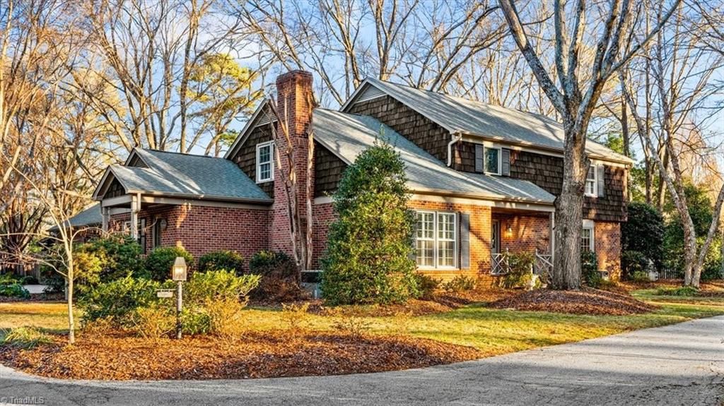 Photo of 1109 Westridge Road, Greensboro, NC 27410 (MLS # 1197467)