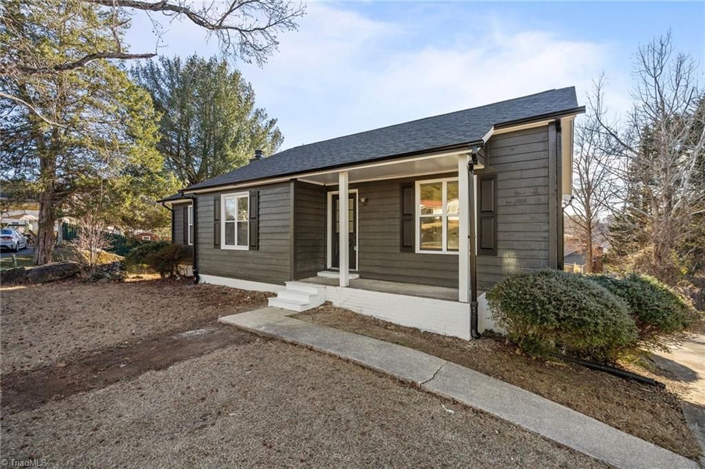 Photo of 3510 Cedartree Terrace, Winston-Salem, NC 27127 (MLS # 1207103)