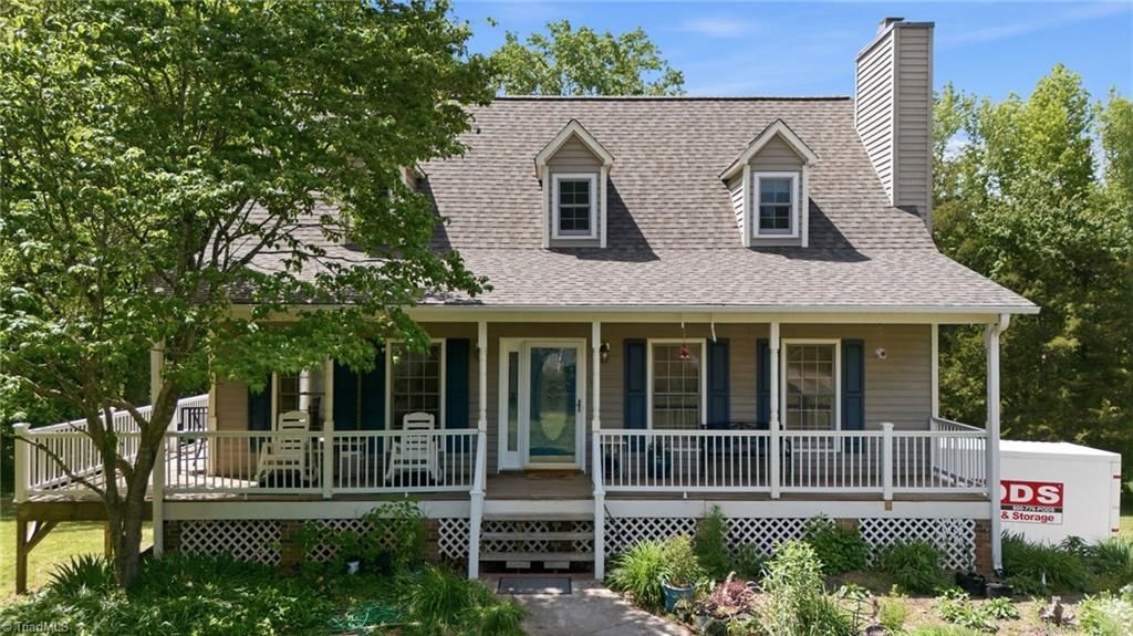 Photo of 227 Fox Den Drive, Lexington, NC 27295 (MLS # 1217747)