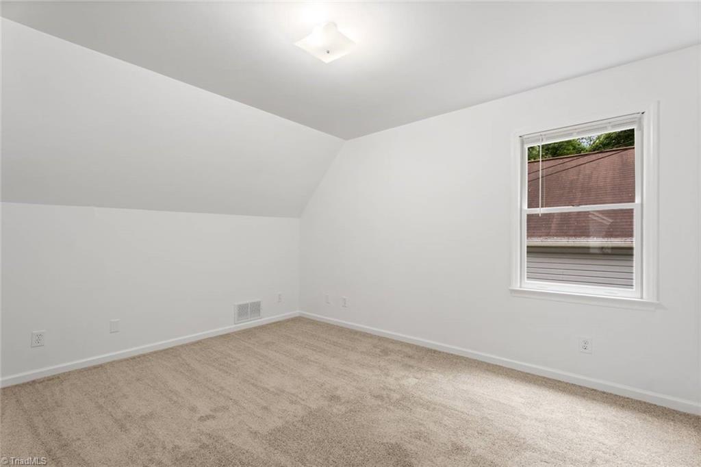 Winston-Salem, North Carolina 27104, United States, 3 Bedrooms Bedrooms, ,2 BathroomsBathrooms,Residential,Active,152920