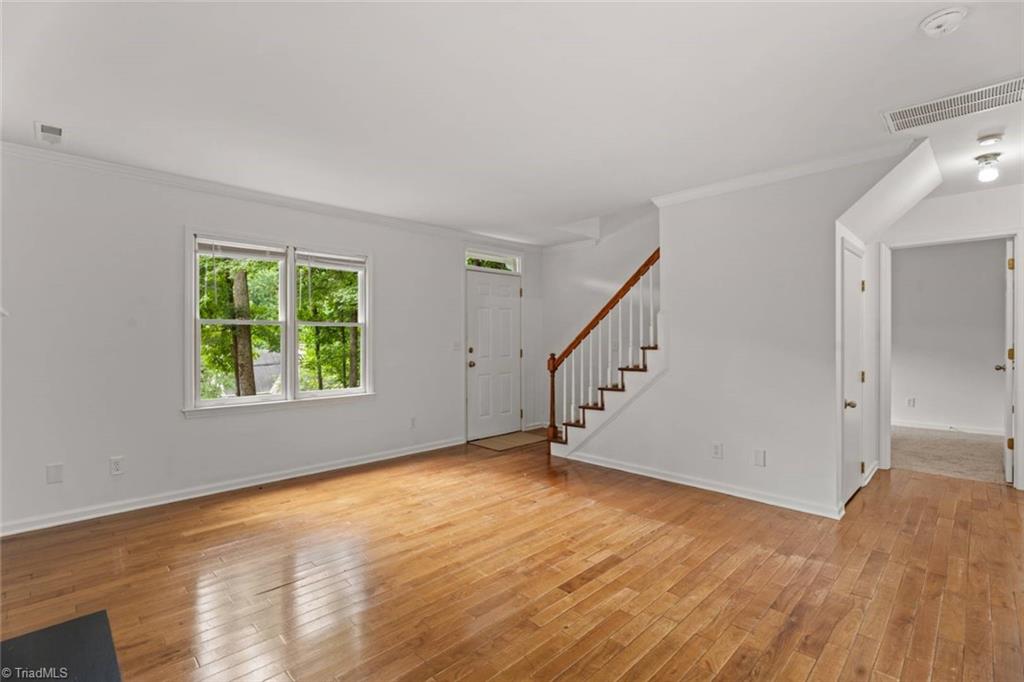 Winston-Salem, North Carolina 27104, United States, 3 Bedrooms Bedrooms, ,2 BathroomsBathrooms,Residential,Active,152920