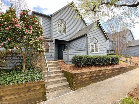 Homes For Rent - 210 Lindell Road #E<br/> Greensboro, NC 27403