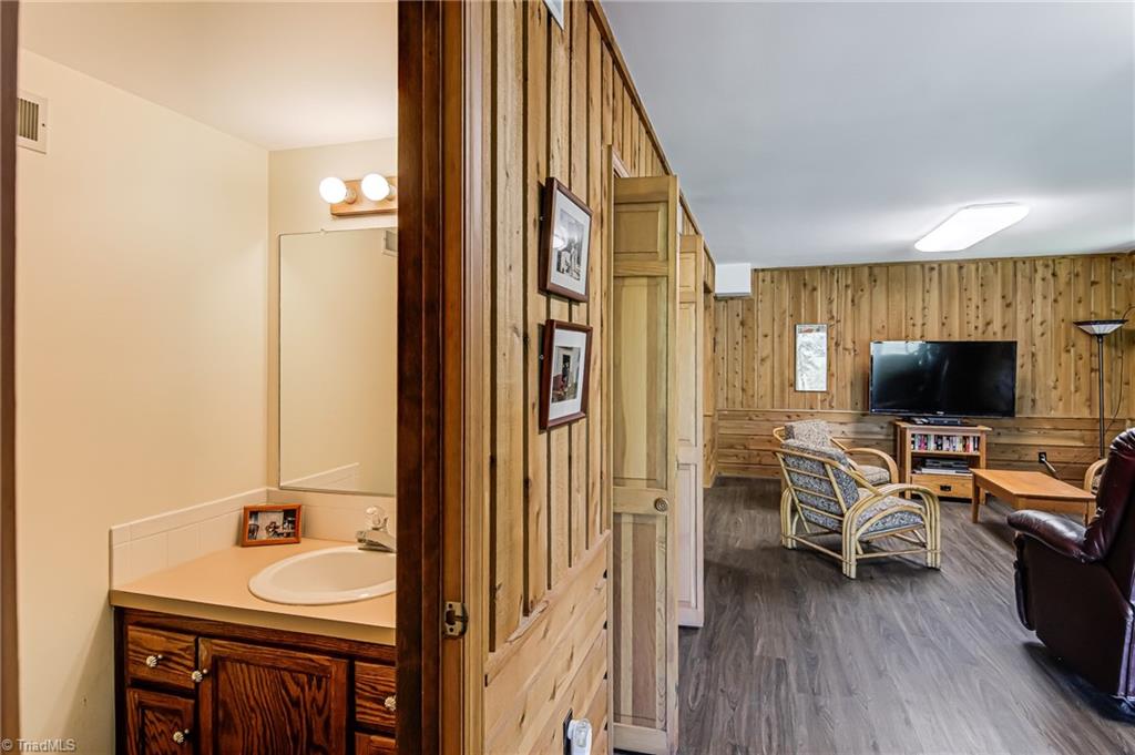 2417 Sattsgate Drive, Lewisville, North Carolina image 32
