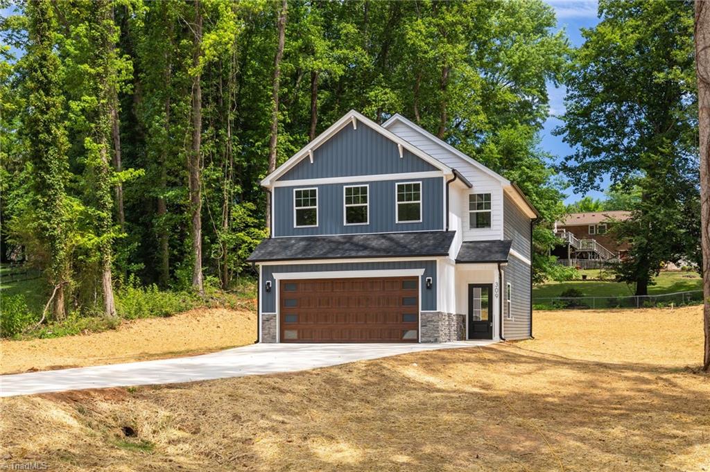 Photo of 309 Lily Drive, Kernersville, NC 27284 (MLS # 1219610)