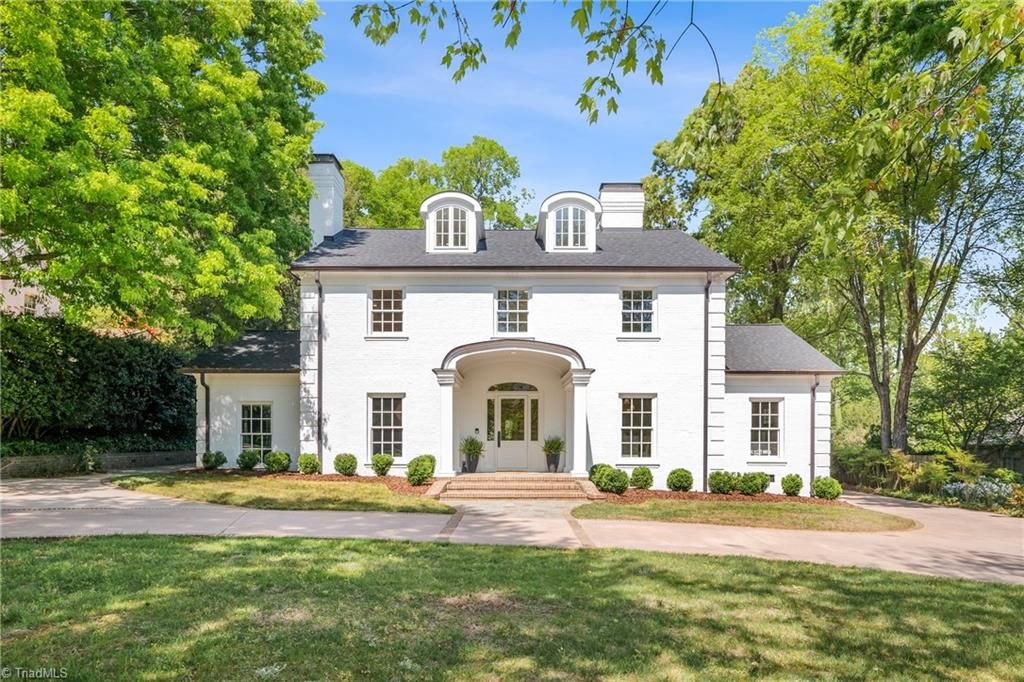Photo of 306 Meadowbrook Terrace, Greensboro, NC 27408 (MLS # 1216603)