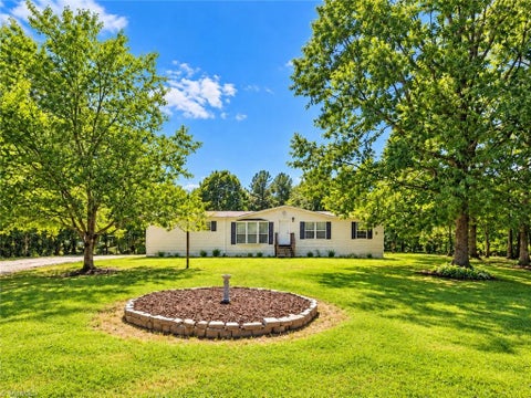 Mobile Home For Sale - 66 Oak Forest Drive<br/> Caswell County, Pelham, NC 27311