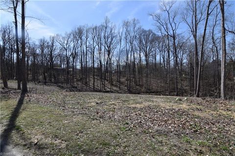 Vacant Land For Sale - 109 Fox Trace Court<br/> Thomasville, NC 27360