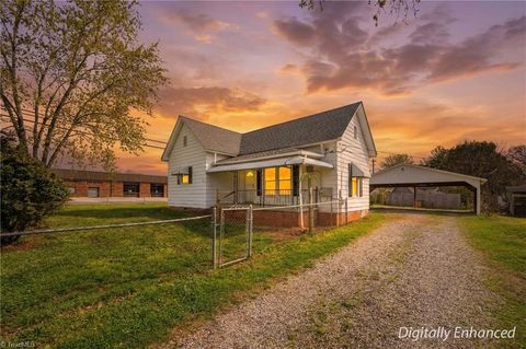 Homes For Sale - 105 Watt Street<br/> Cooleemee, NC 27014