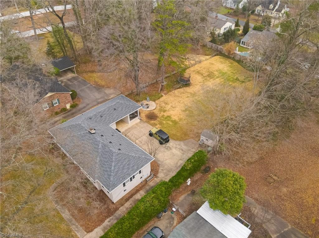 Winston-Salem, North Carolina 27104, United States, 3 Bedrooms Bedrooms, ,2 BathroomsBathrooms,Residential,Pending,5646