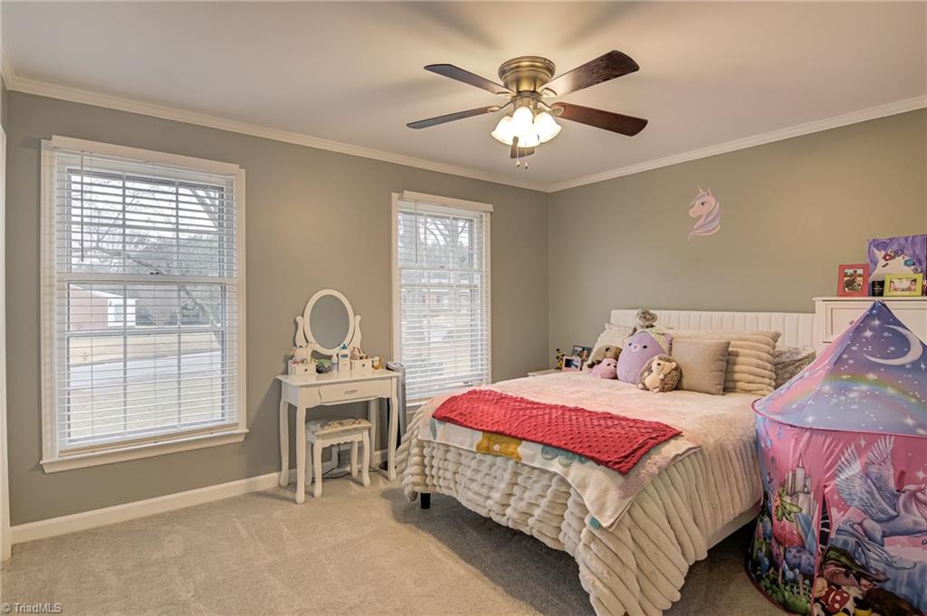 Winston-Salem, North Carolina 27104, United States, 3 Bedrooms Bedrooms, ,2 BathroomsBathrooms,Residential,Pending,5646