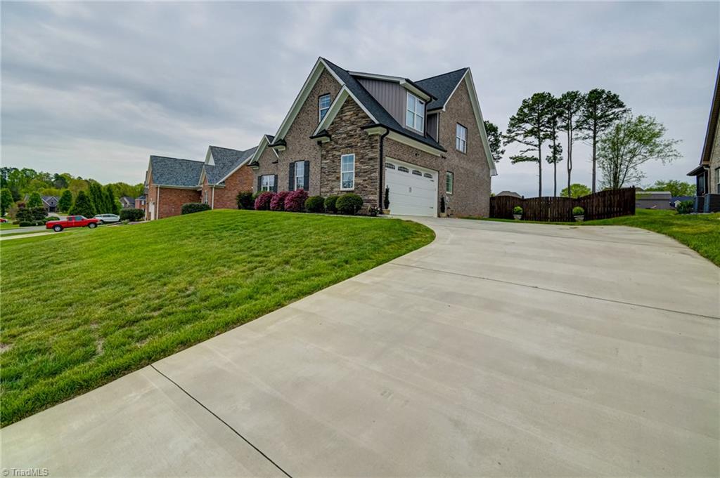 231 Plumstead Lane, Clemmons, North Carolina image 2
