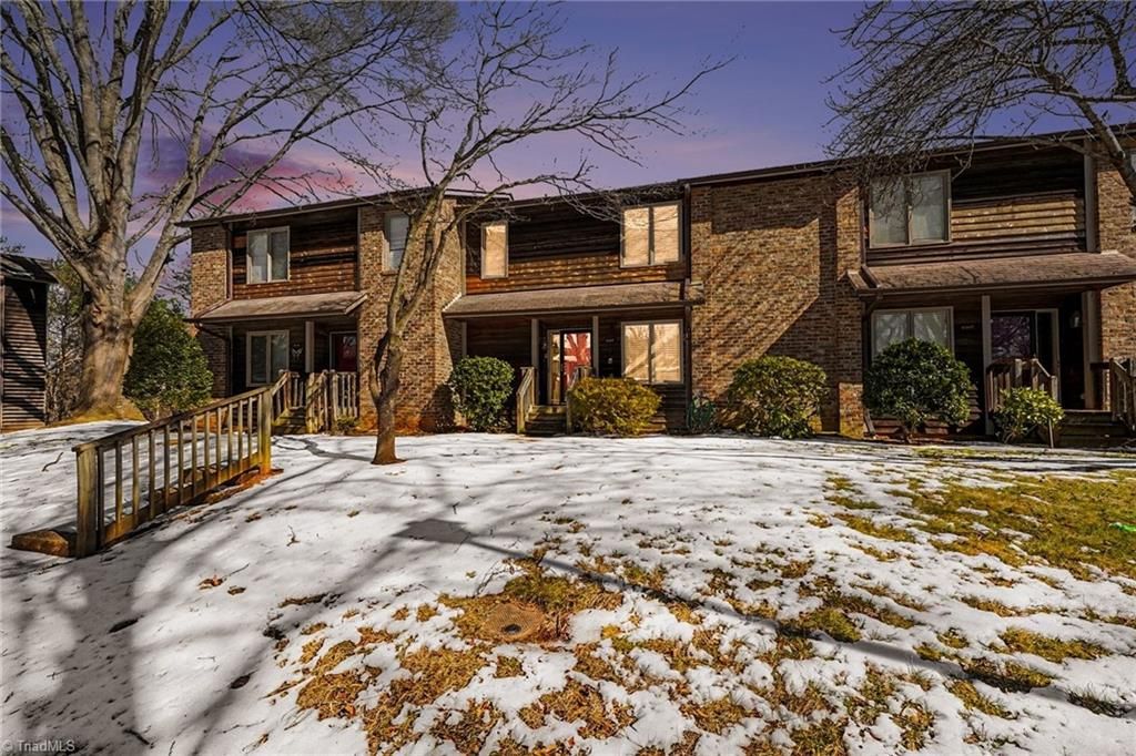 Photo of 5367 Larch Court, Winston-Salem, NC 27104 (MLS # 1209085)