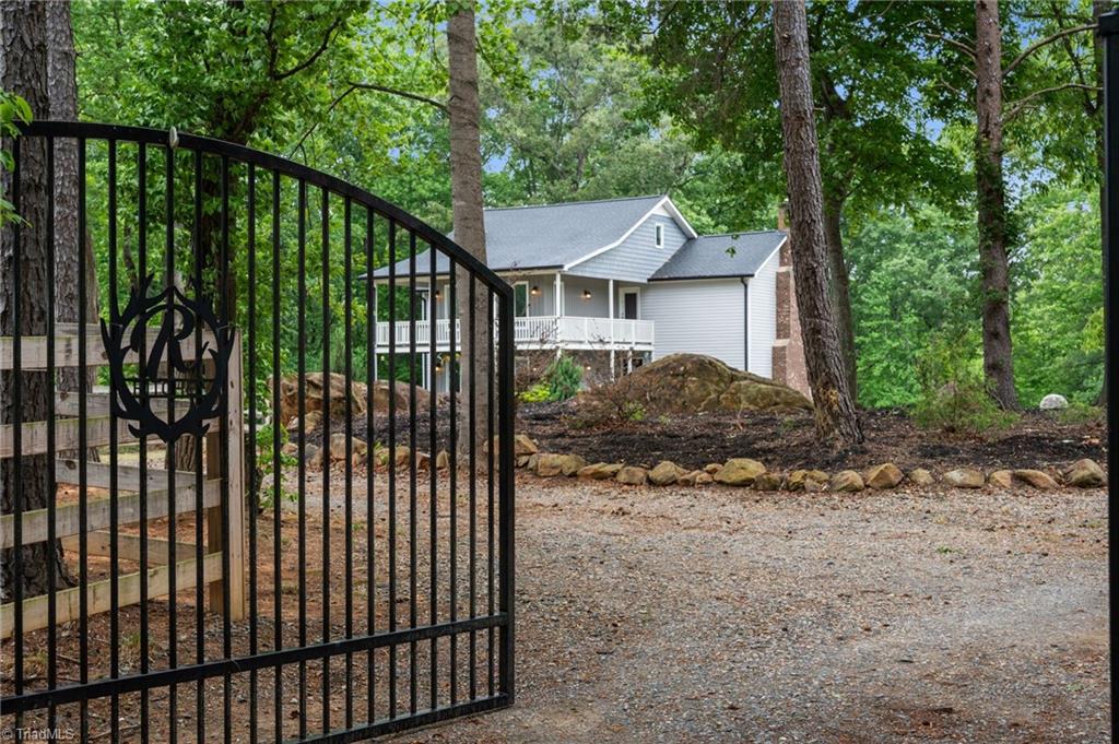 1027 Branson Mill Road