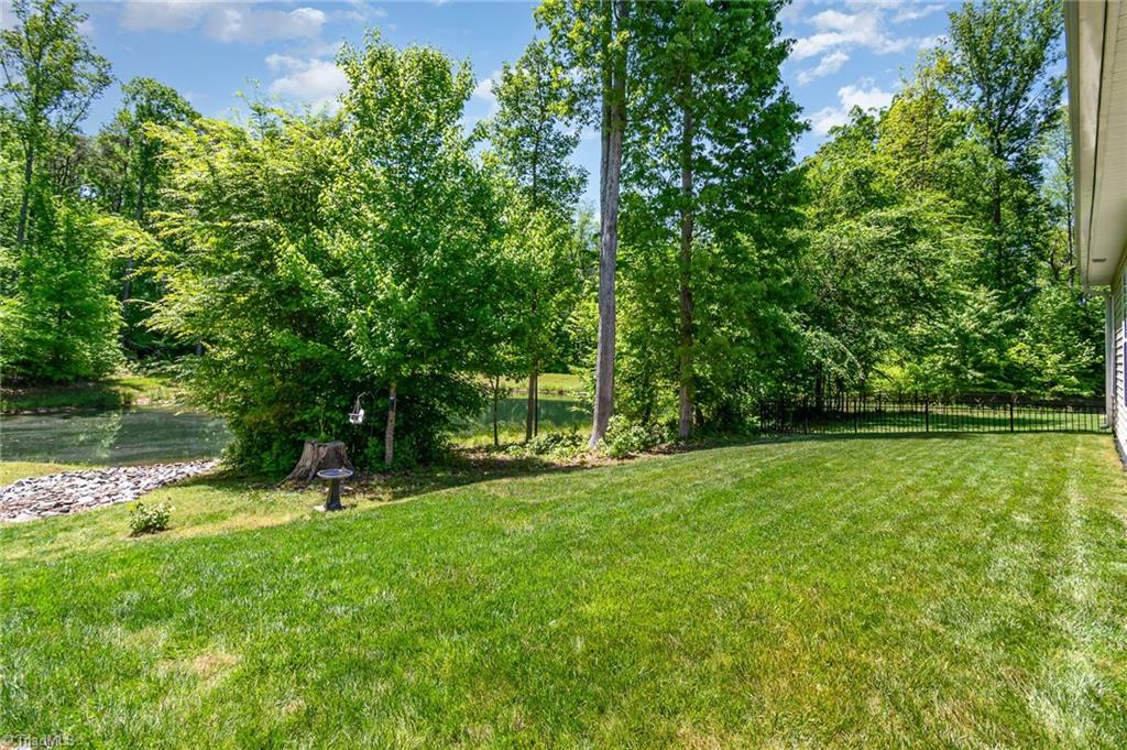 204 Summerwalk Road, Greensboro, North Carolina image 25