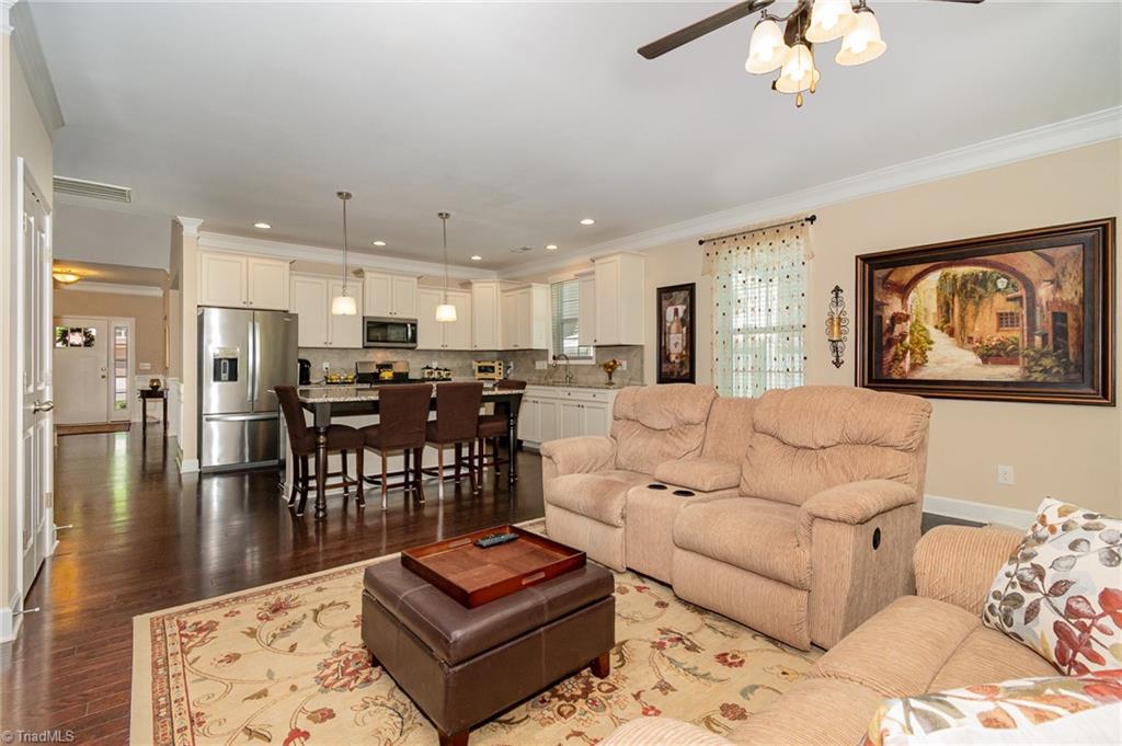 204 Summerwalk Road, Greensboro, North Carolina image 5