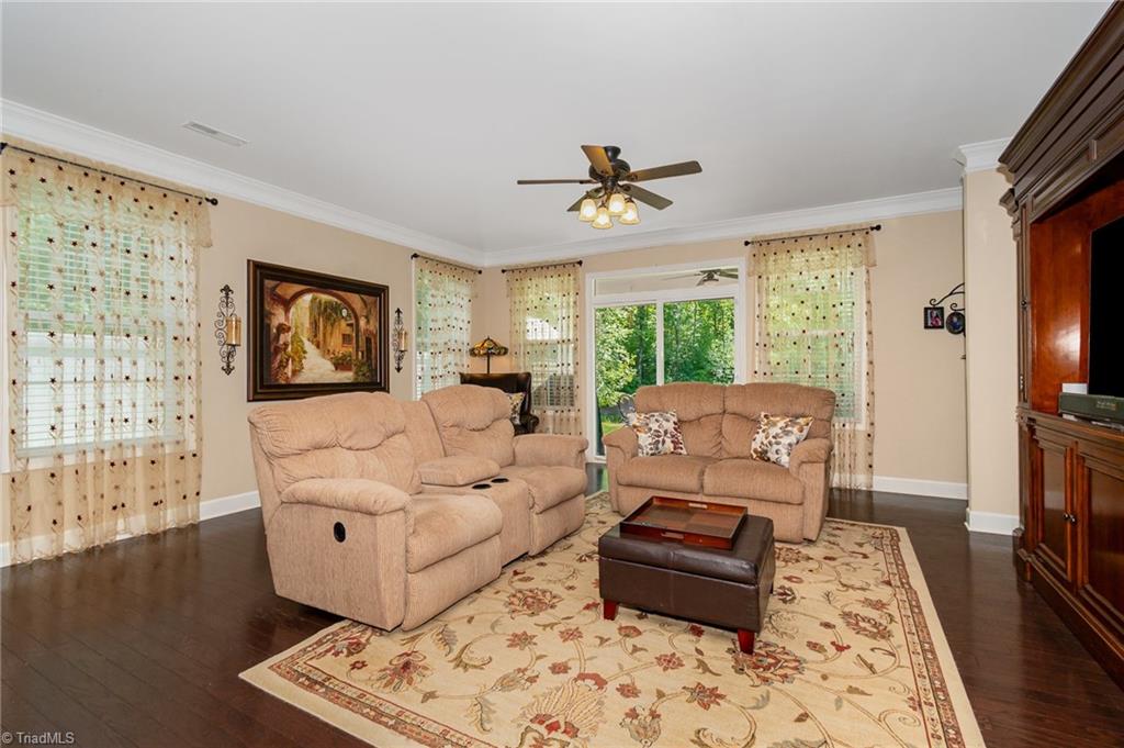 204 Summerwalk Road, Greensboro, North Carolina image 4