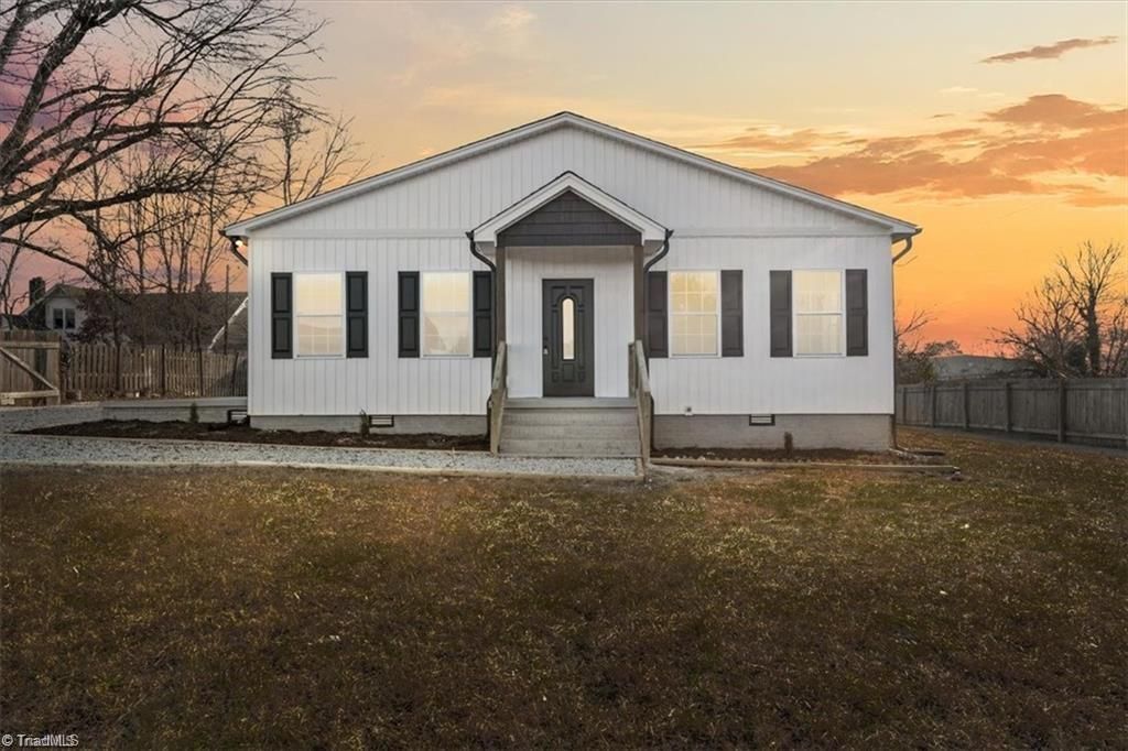 Photo of 105 Charles Street, Thomasville, NC 27360 (MLS # 1207059)