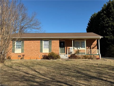 1617 Bunker Hill Sandy Ridge Road Kernersville NC 27284