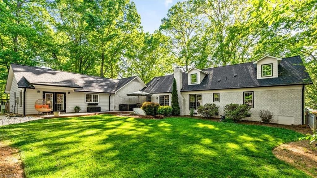 Photo of 312 Willoughby Boulevard, Greensboro, NC 27408 (MLS # 1215843)