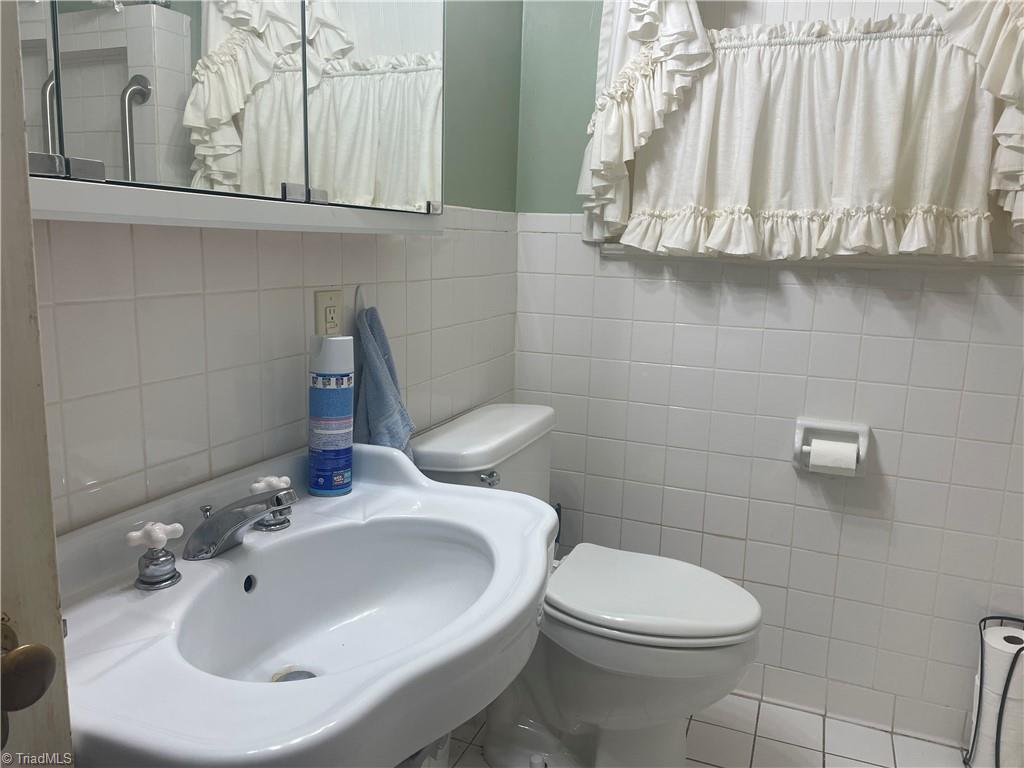 7945 Broad Street, Rural Hall, North Carolina image 39